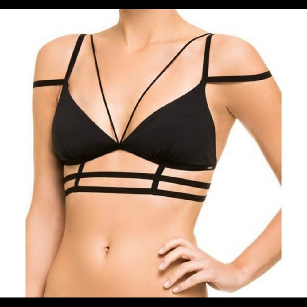 Strappy Sexy flower bralette black